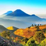 10.-4-Daya-Tarik-Wisata-Gunung-Prau-Dieng-dengan-Jalur-Pendakian-Landai2-1